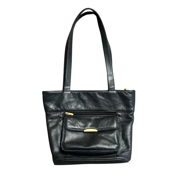 Lisa Loren | Bags | Lisa Loren Leather Shoulder Bag | Poshmark display picture 3